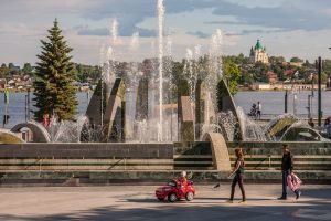 Готовимся к жаре в выходные: столбики термометров покажут +30 °С