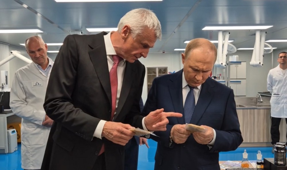 Перед встречей на Аляске Путин заехал к Носову: видео