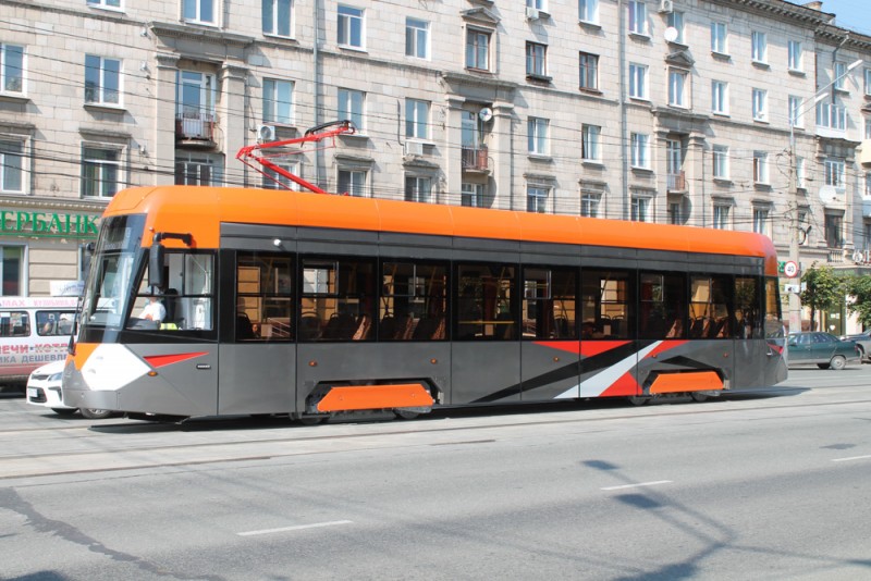 В Череповце задымился новейший трамвай «Уралвагонзвода». Нижний Тагил купил три таких вагона