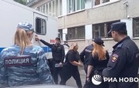 Систематически избивала и получала выплаты: опекуна погибшего мальчика отправили за решётку