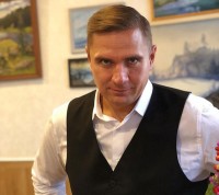 В Нижнем Тагиле кандидат в депутаты от «Единой России» ведет предвыборную кампанию за счет бюджета