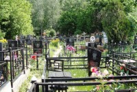 Свердловские кладбища не хотят заключать договоры на вывоз мусора. Норматив - 22 кг на одно «могиломесто» в год