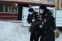Рецидивист в Нижнем Тагиле атаковал полицейских перцовым баллончиком