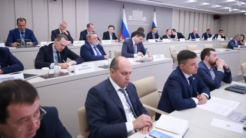 Ситуацию с бензином в Свердловской области разбирали в Москве