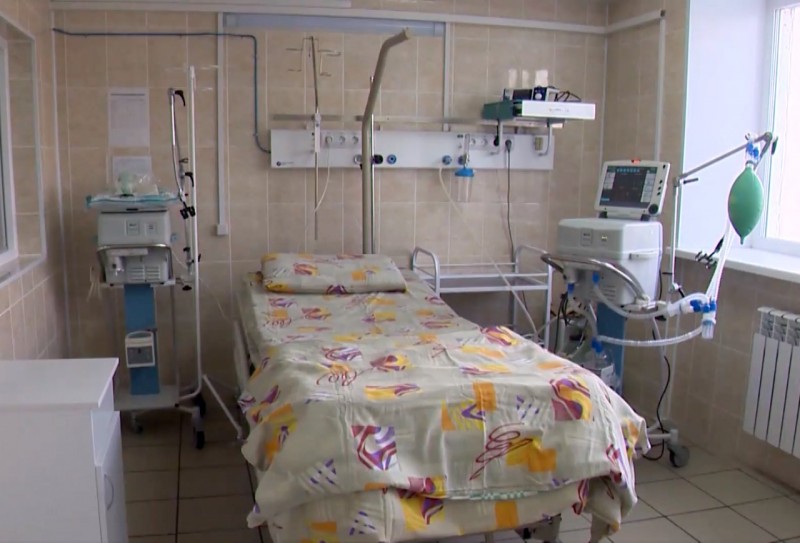 В инфекционной больнице Нижнего Тагила не хватает мест. Коронавирусных больных повезут за 200 км