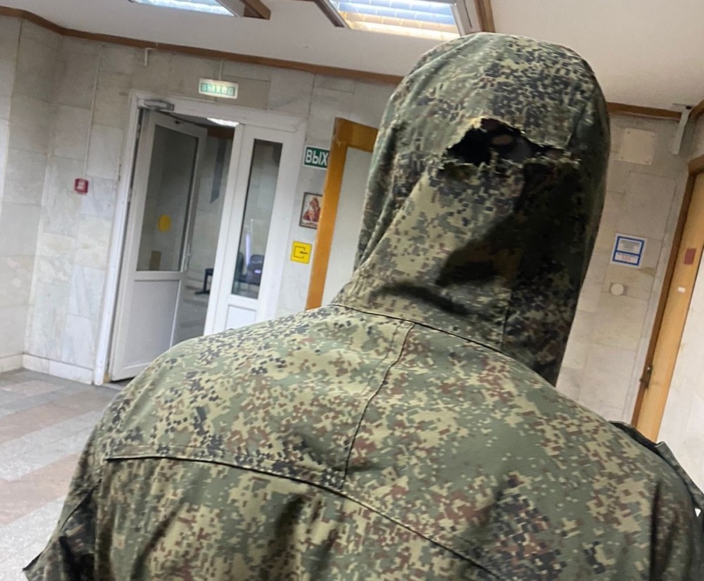 «Попал под обстрел беспилотников»: сына свердловского мэра прооперировали в Москве