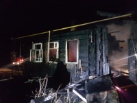 В пожаре в пригороде Нижнего Тагила сгорел 37-летний мужчина (фото)