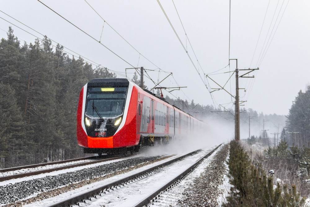 Производитель &laquo;Финистов&raquo; объяснил, почему электрички сняли с рейсов до конца месяца