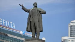 Коммунистам запретили агитацию с Лениным из-за новой нормы об умерших