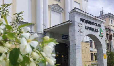 В Свердловском медколледже увеличили число бюджетных мест и сократили срок обучения