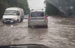 Свердловскую область вновь накрыли аномальные ливни. Синоптики рассказали, когда изменится погода