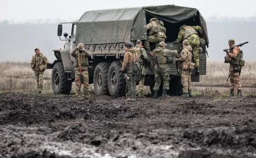 &laquo;3-4 человека привели целый батальон&raquo;: прокурор предложил отменить выплаты вербовщикам СВО