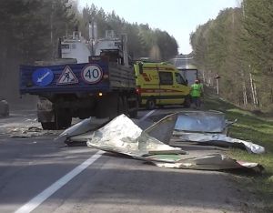 Виновник вчерашней аварии на Серовской трассе уснул за рулём