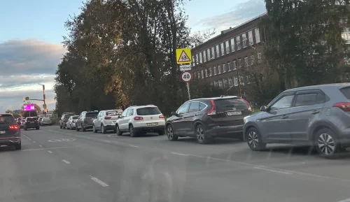 Как не стоять в очереди на заправку? Лайфхак от тагильчанина