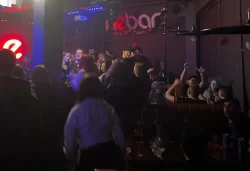 Тагильчанин провёл жену в мужской туалет клуба. Всё закончилось стрельбой