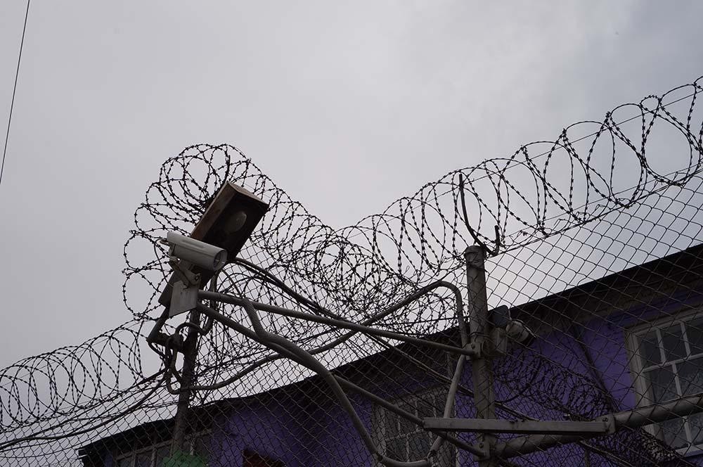 Экс-сотрудника тагильской ИК №13 отправили в колонию за передачу лекарств заключенному