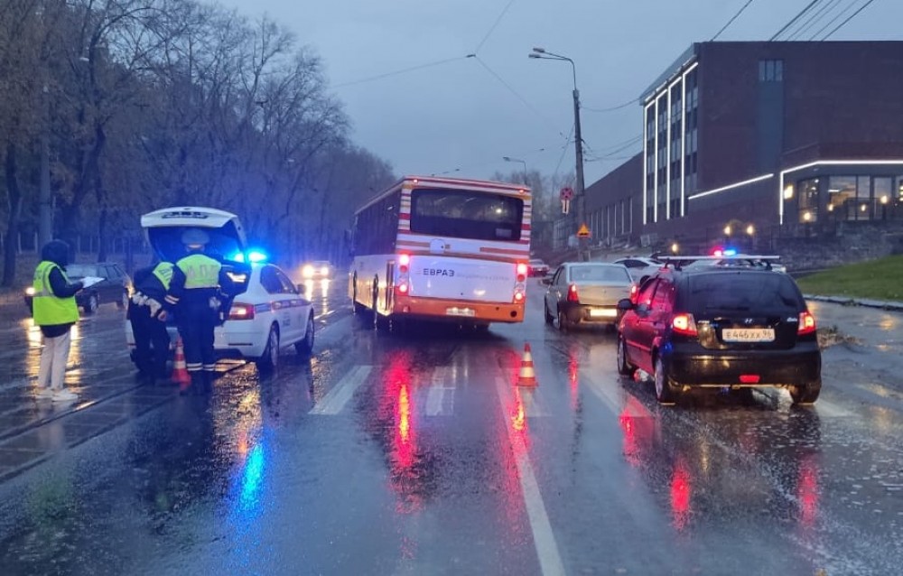 Пассажир автобуса Евраз НТМК рассказал подробности аварии