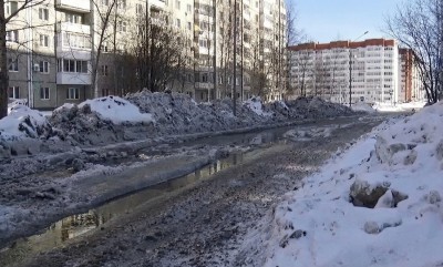 Не только родник, но и канализация: в мэрии раскрыли тайну потопа на Дружинина