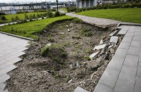 Не просадка, а раскопки: заммэра Нижнего Тагила объяснил ямы на новой набережной