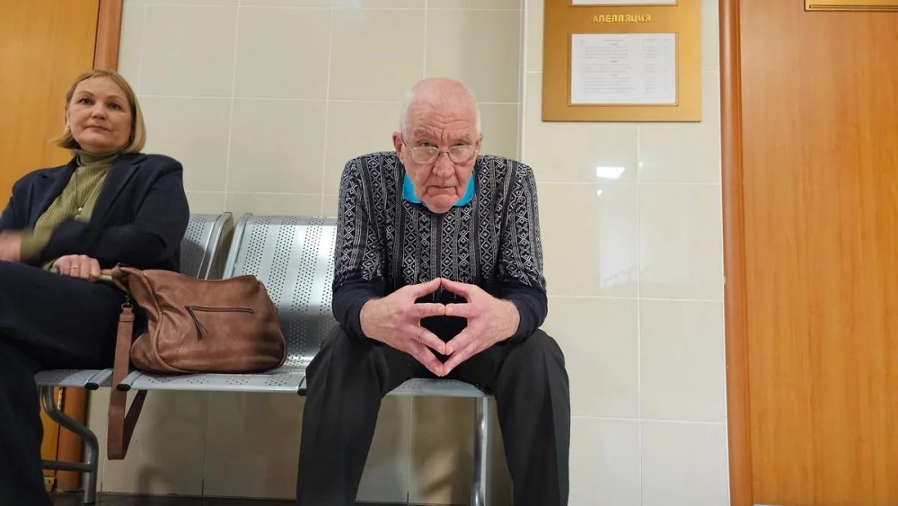 Суд направил на лечение пенсионера, готовившего нападения на руководство УВЗ и полиции