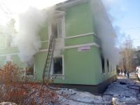 Два человека погибли при пожаре на Тагилстрое (фото)