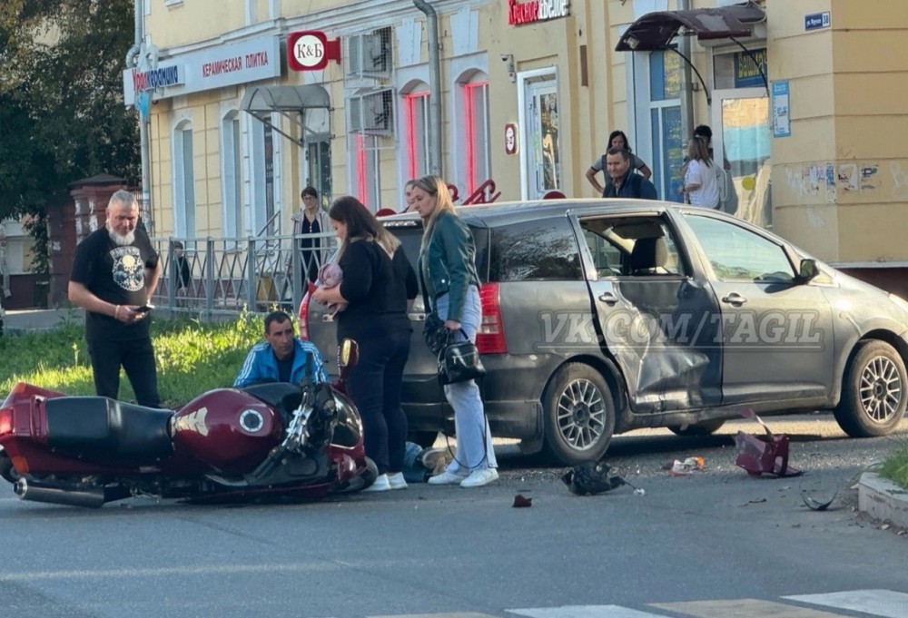 В ГАИ рассказали подробности аварии с участием байкера в Нижнем Тагиле