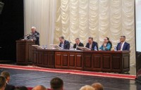 Уралвагонзавод за год трудоустроил 5 тысяч рабочих, но дефицит кадров сохраняется
