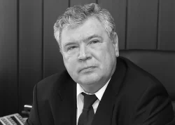 В Нижнем Тагиле увековечили имя Николая Малых, спасшего «Уралвагонзавод»