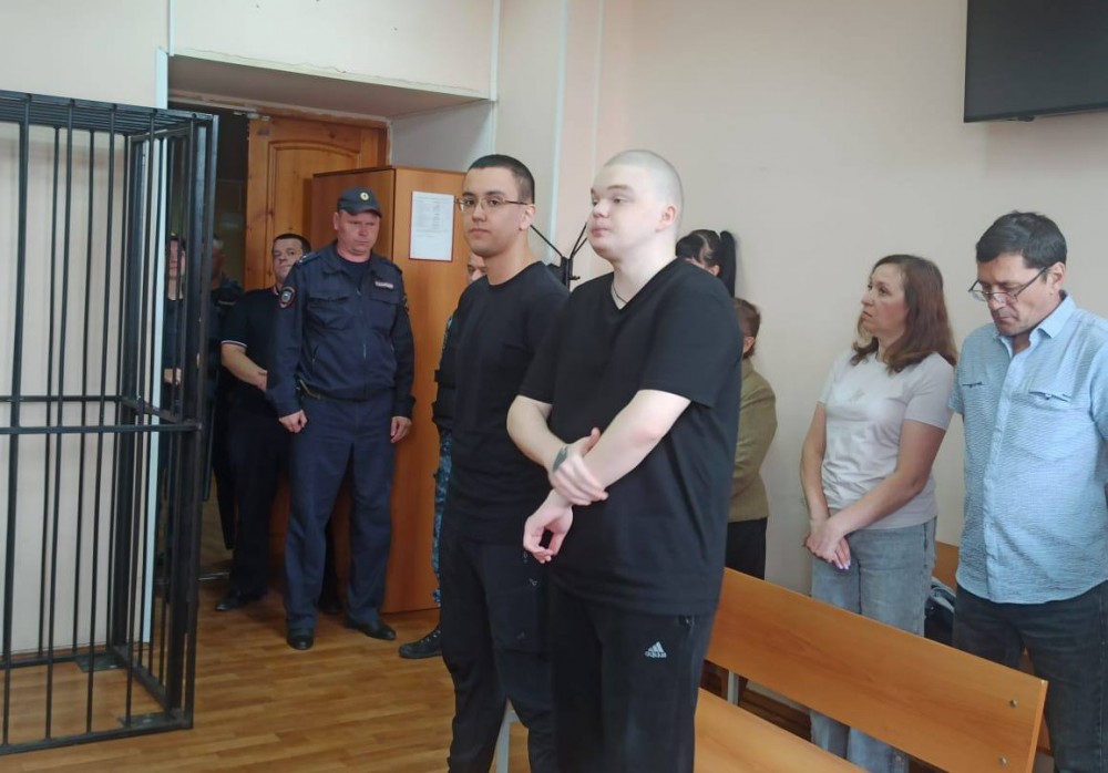 Оправданы в покушении на убийство, виновны в поджоге: тагильчанам вынесли приговор за месть в соцсети