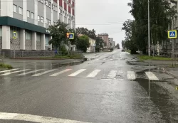 Нерасторопные коммунальщики сорвали ремонт улицы в центре Тагила