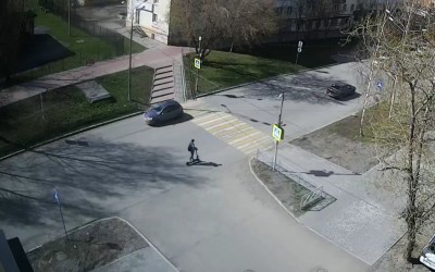 Авария с &laquo;турбореактивным&raquo; самокатом в центре Тагила попала на видео
