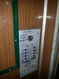 В Нижнем Тагиле требуют замены 300 лифтов