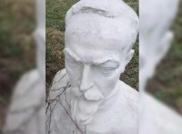 Снесённый за рубежом бюст Дзержинского установят в Тагиле. На открытие ждут родственников