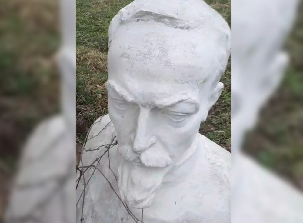 Снесённый за рубежом бюст Дзержинского установят в Тагиле. На открытие ждут родственников
