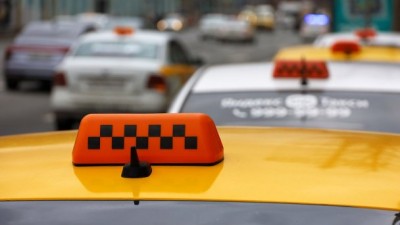 Математика тагильского такси: почему водителям невыгодно везти вас за 150 рублей