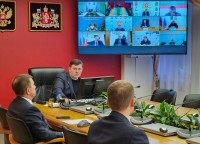 Свердловский замгубернатора потребовал от мэров созвать штабы по уборке снега
