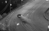Как разбился и как доставали: хронология аварии с Lexus в одном видео с городской камеры