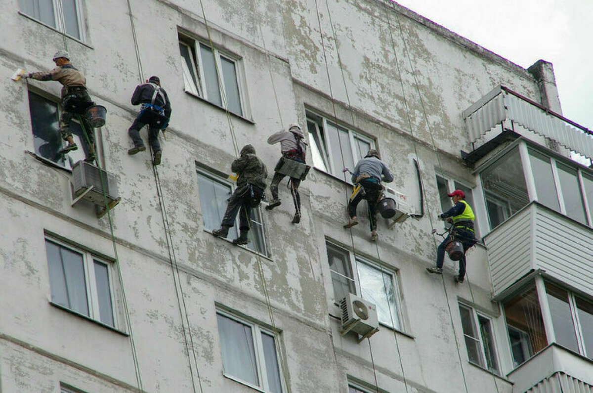 В Свердловской области заговорили о повышении взносов на капремонт из-за  бегства домов