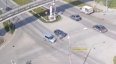 Авария на злополучном перекрёстке Тагила попала на видео