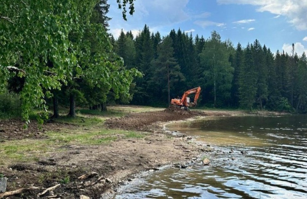 Полиция не смогла найти виновных в земляных работах на берегу Черноисточинского пруда, дело приостановили