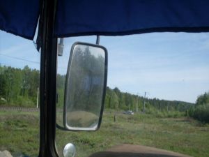 В Нижнем Тагиле поезд смял легковушку, водитель погиб