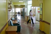 «Зарплаты начинаются от 1,5 тыс руб» В Свердловской области не хватает 2,4 тысяч врачей и 639 педагогов