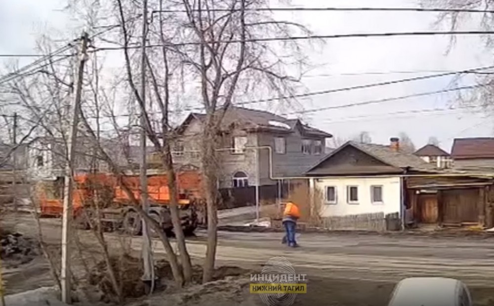 В Нижнем Тагиле начали латать дороги, но горожане снова недовольны