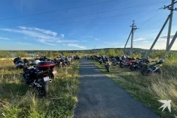 Прах разбившегося в ДТП тагильского байкера развеяли над Висимским водопадом