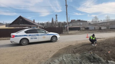 В пригороде Тагила насмерть разбился питбайкер, влетев во встречный автомобиль