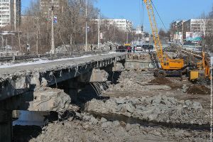 Движение по мосту на Фрунзе может возобновиться уже в октябре