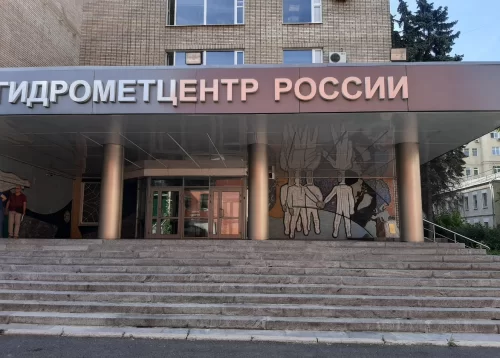 Почти везде тепло, а где-то жарко: Гидрометцентр дал прогноз на август по регионам