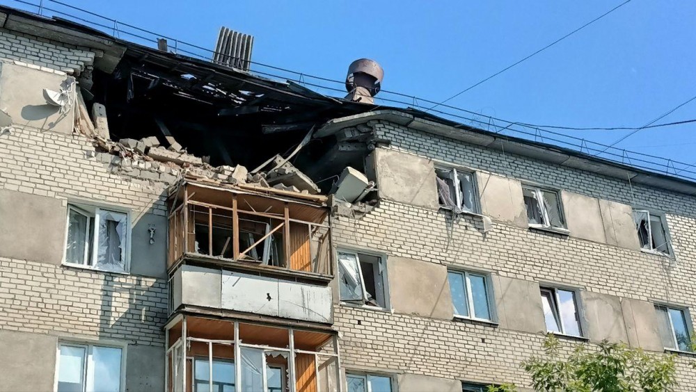 В многоэтажке в Серове взорвался газ: фото