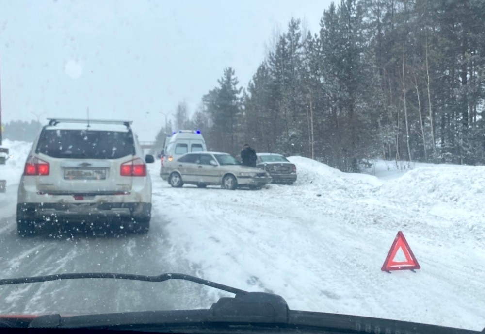 Сбитая насмерть на Серовском тракте женщина перед трагедией сама попала в аварию