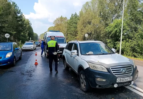 На трассе в Тагиле за сутки произошли две аварии на одном и том же участке по тому же сценарию
